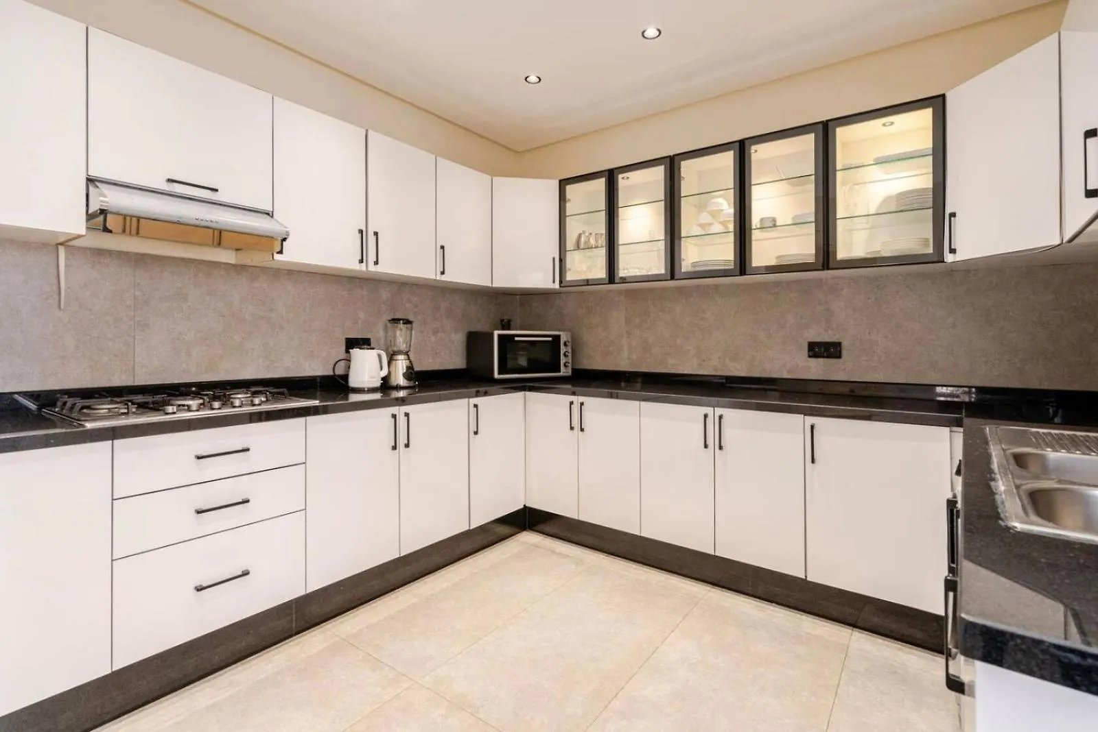 The Metropolitan 3 Chambres Best Location Casablanca 0*,  Morocco